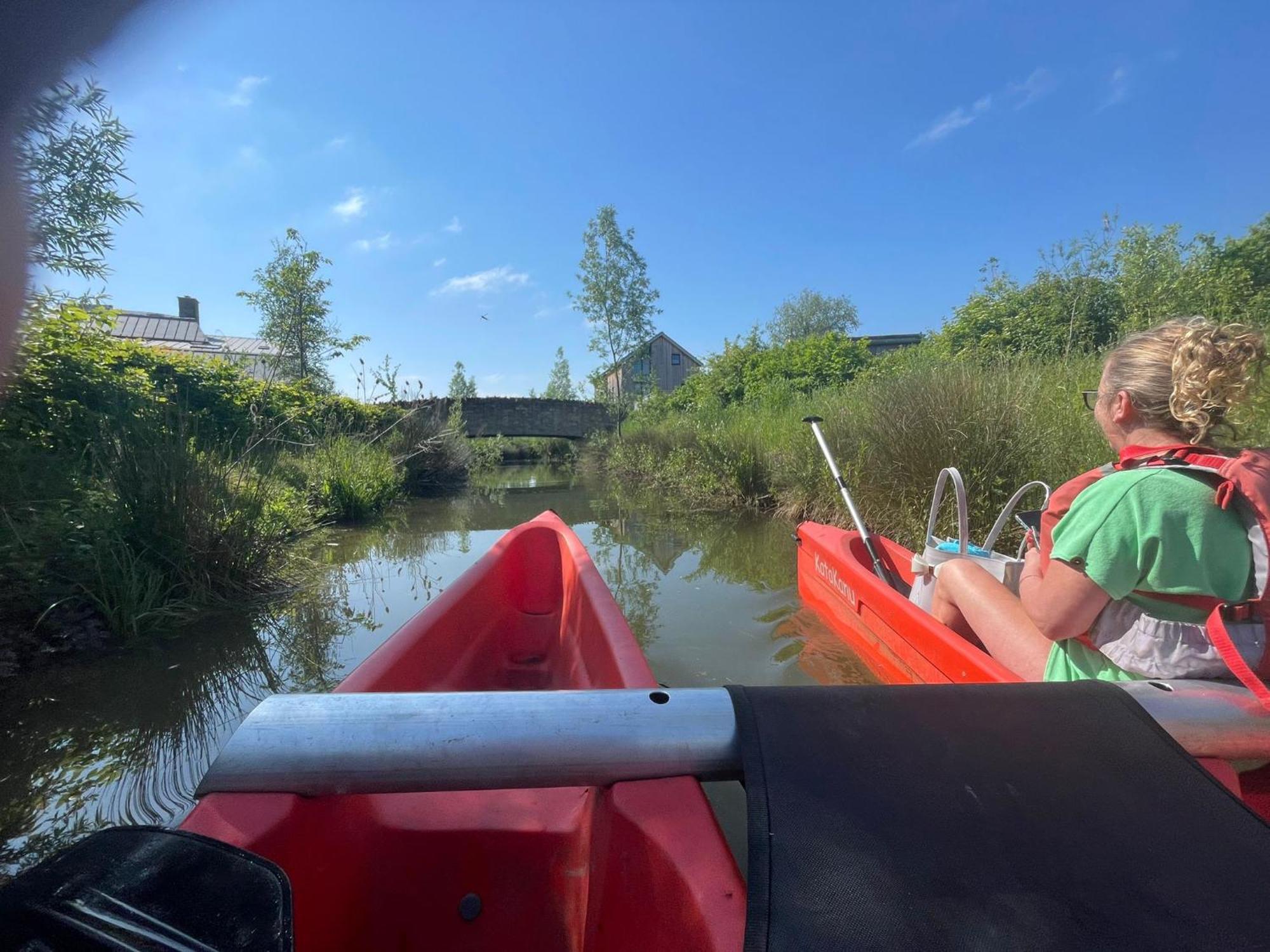 Cosy Cotswold Lodge By Your Home Here - Summer Sale For 3 Plus Nights - Ideal For Families With Log-Burner, Spa, Private Parking And Heated Swimming Pools Ashton Keynes Εξωτερικό φωτογραφία